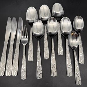 12 Piece Cambridge Stainless Steel Flatware Roam Sand Pattern Mixed Set